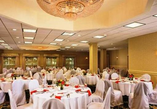 фото отеля Courtyard by Marriott Fort Lauderdale North Cypress Creek