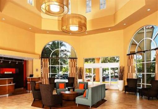 фото отеля Courtyard by Marriott Fort Lauderdale North Cypress Creek