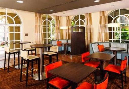 фото отеля Courtyard by Marriott Fort Lauderdale North Cypress Creek