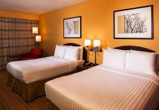 фото отеля Courtyard by Marriott Fort Lauderdale North Cypress Creek