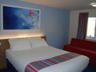 фото отеля Travelodge Watford Central