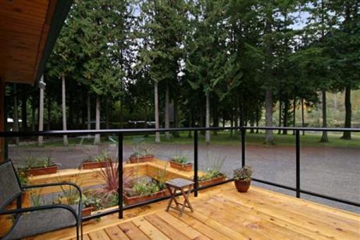 фото отеля Chilliwack Riverfront Sanctuary