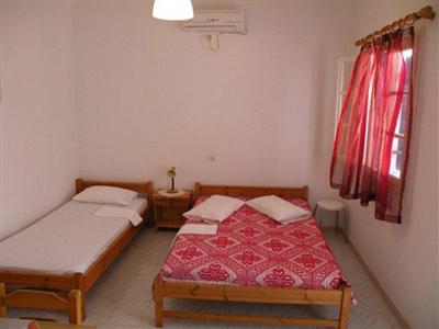 фото отеля Ioanna's Rooms Hotel Kalamos (Kythira)