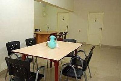 фото отеля Nakshatra - Chitranjan Road Hotel