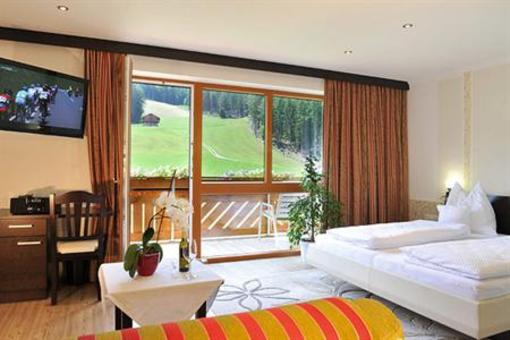 фото отеля Familienhotel Moos Alm