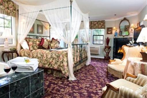 фото отеля Candlelight Inn Napa