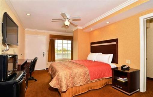 фото отеля Americas Best Value Inn-Westminster Huntington Beach