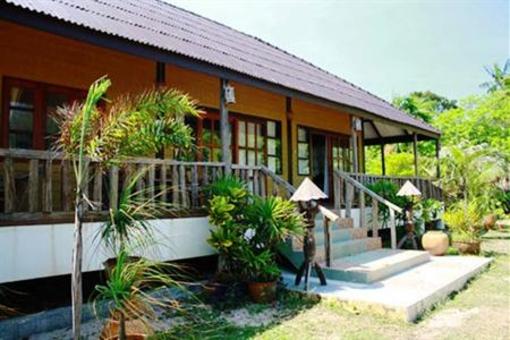 фото отеля Baan Boonpetch Resort