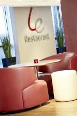 фото отеля Hotel Campanile Paris Est Porte De Bagnolet
