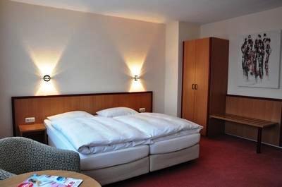 фото отеля Hotel Hillegosser Hof