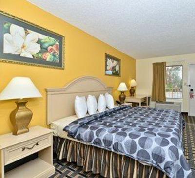 фото отеля Econo Lodge North Charleston