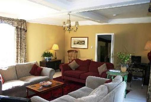 фото отеля Poplars Farmhouse B&B