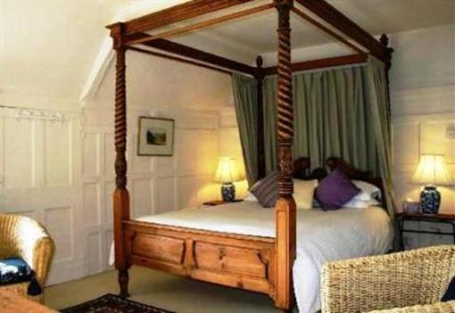 фото отеля Poplars Farmhouse B&B