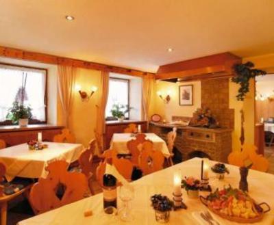фото отеля Lammwirt Hotel Jerzens