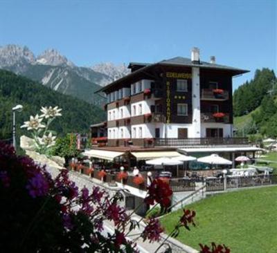 фото отеля Hotel Edelweiss Forni di Sopra