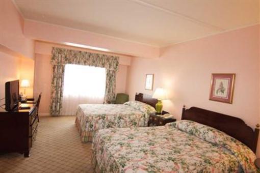 фото отеля Roslyn Claremont Hotel