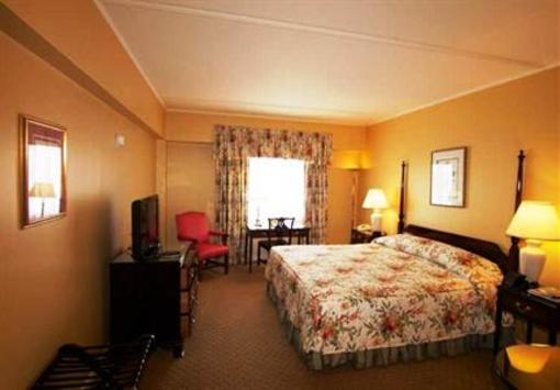 фото отеля Roslyn Claremont Hotel