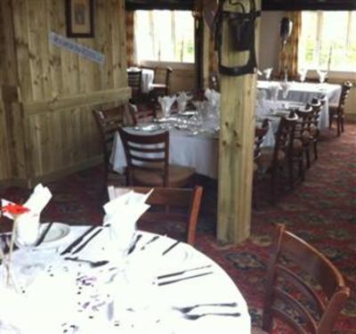 фото отеля Three Horseshoes Inn Barry