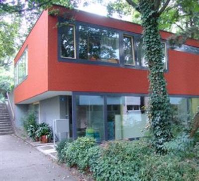 фото отеля Aaron's Sleep-Well B&B Basel