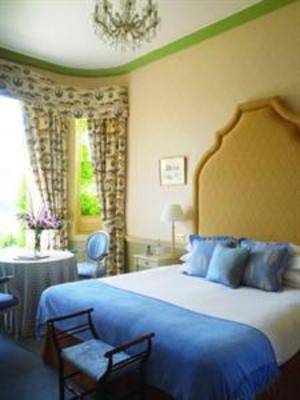 фото отеля Barcelo Combe Grove Manor Hotel