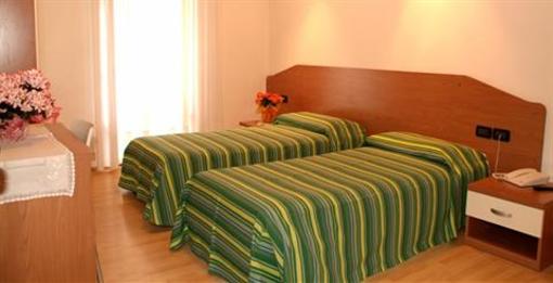 фото отеля Albergo Sayonara
