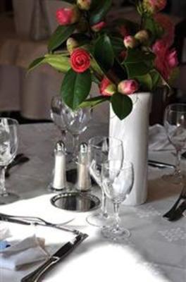фото отеля Nouvel Hotel Bagnoles-de-l'Orne