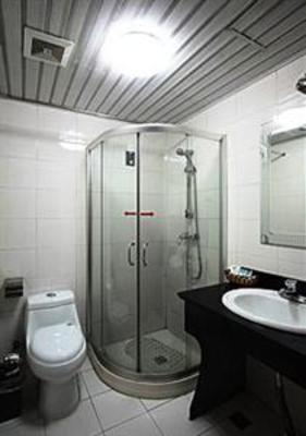 фото отеля York Inn Tiyuchang Road
