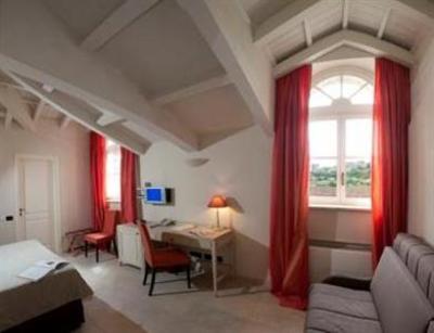 фото отеля Cascina Spinerola Hotel Moncalvo