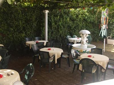 фото отеля Restaurant Hotel Dimitra