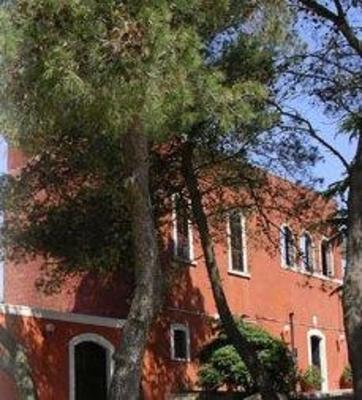 фото отеля Dimora Del Falconiere B&B Gioia Del Colle
