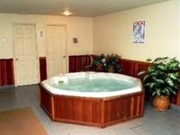 Dude/Round Up Motel