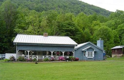 фото отеля Misty Mountain Ranch B&B & Cab