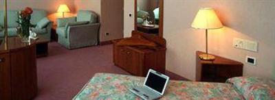 фото отеля Hostellerie Du Cheval Blanc Aosta