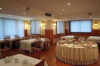 фото отеля Hostellerie Du Cheval Blanc Aosta