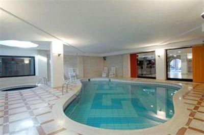 фото отеля Hostellerie Du Cheval Blanc Aosta