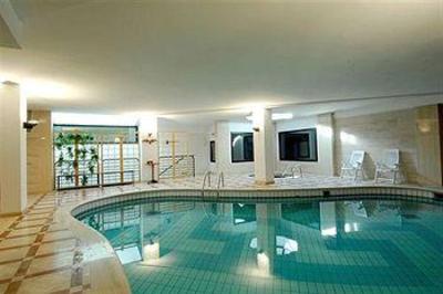 фото отеля Hostellerie Du Cheval Blanc Aosta