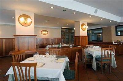 фото отеля Hostellerie Du Cheval Blanc Aosta