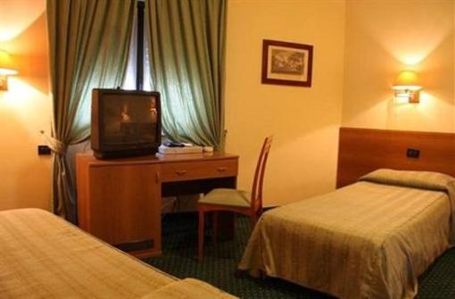 фото отеля Hotel San Carlo Cesano Maderno