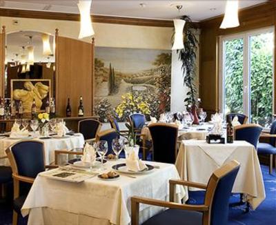 фото отеля Alysson Hotel Oloron-Sainte-Marie