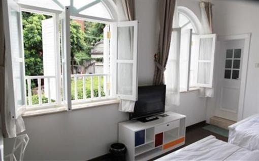фото отеля 12 Life Inn