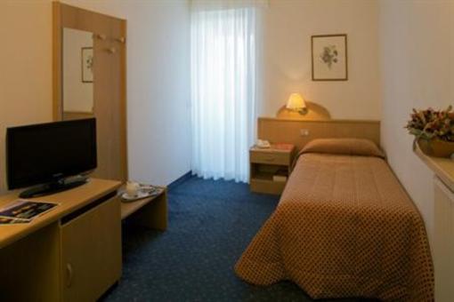 фото отеля Hotel Alla Torre Coredo