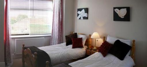 фото отеля The White House Saltford