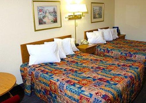 фото отеля Econo Lodge Lawrence