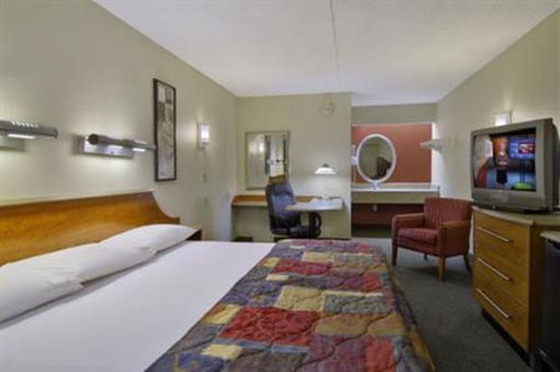 фото отеля Red Roof Inn Parkersburg
