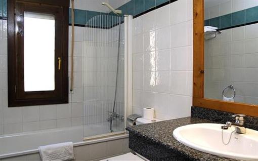 фото отеля Hotel Pirineos Castejon de Sos