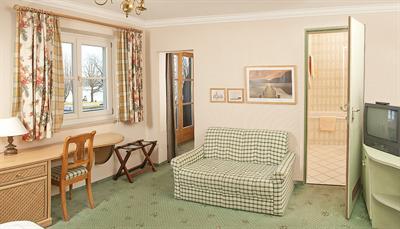 фото отеля Hotel Schlossblick Chiemsee
