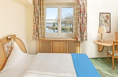 фото отеля Hotel Schlossblick Chiemsee