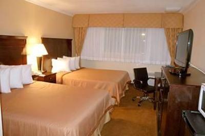 фото отеля Vagabond Inn Executive Pasadena