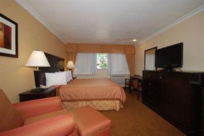фото отеля Vagabond Inn Executive Pasadena