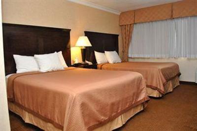фото отеля Vagabond Inn Executive Pasadena